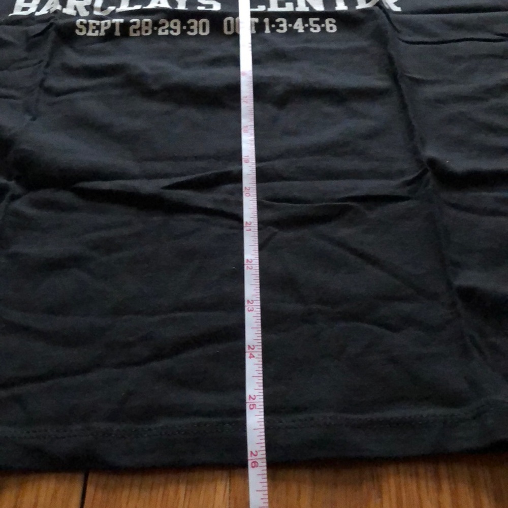 DONATED - NWT Jay-Z @ Barclays Ctr 2012 Tour 👕 - Picture 4 of 7